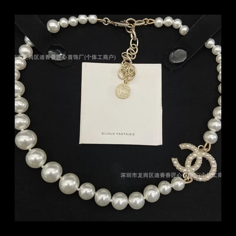 Luxurious Diamond Stud Earrings Pearl Necklace Brooch Bracelet ExclusiveCollection Women