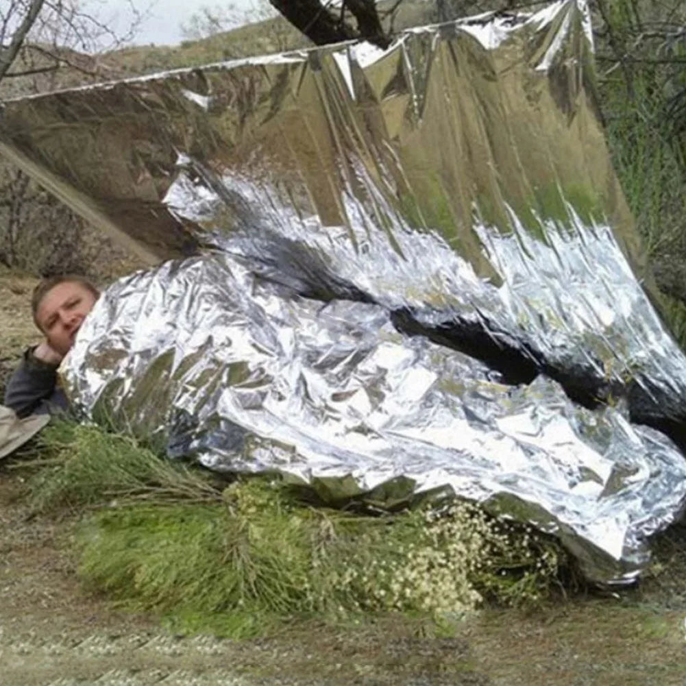 Yeston Emergency Rescue Thermal Blanket Outdoor Survival Kit
