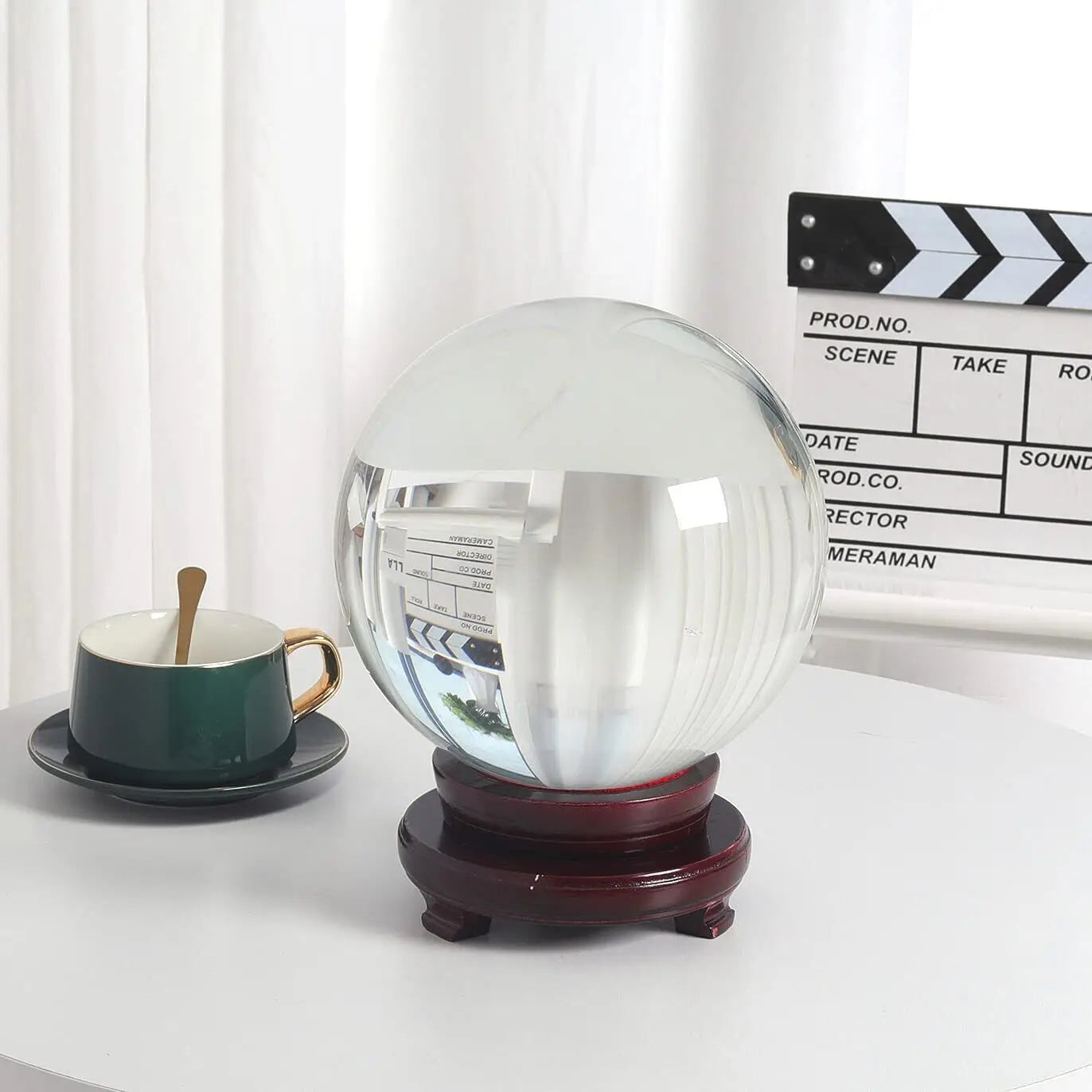 Longwin Crystal Ball Meditation Glass Sphere for Divination Healing Photography
