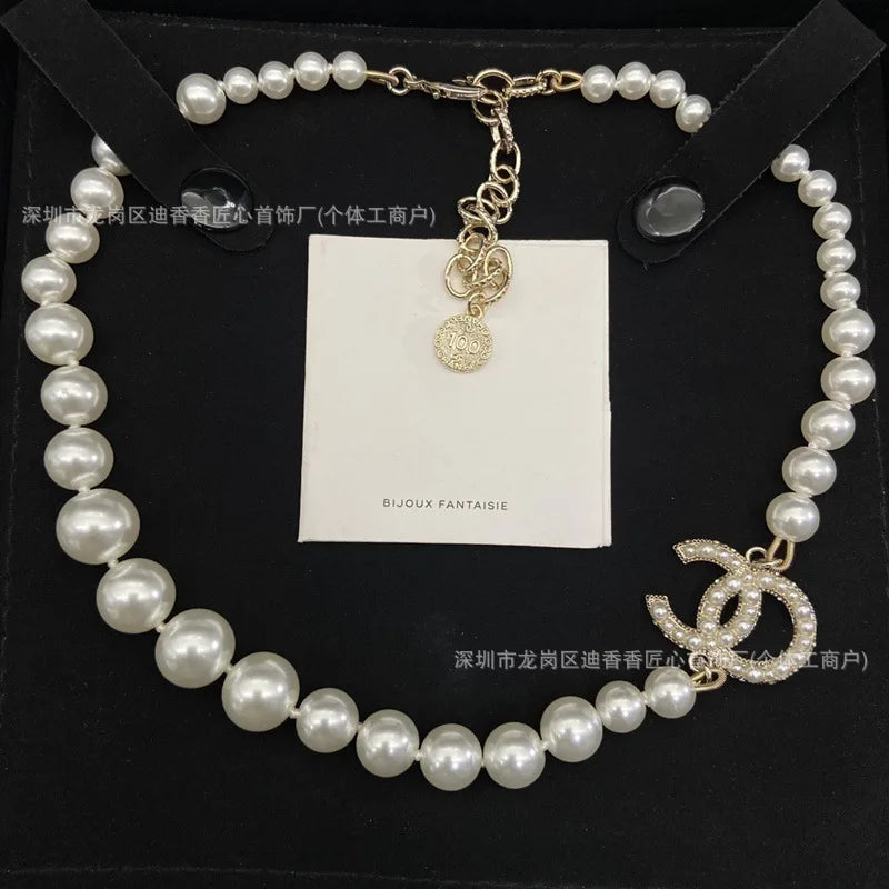 Luxurious Diamond Stud Earrings Pearl Necklace Brooch Bracelet ExclusiveCollection Women